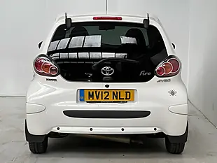 Used 2012 Toyota Aygo Fire Multimode White - Interior and Exterior details 5