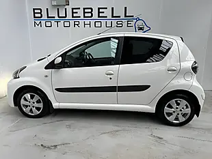 Used 2012 Toyota Aygo Fire Multimode White - Interior and Exterior details 6