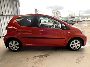 Used 2012 Toyota Aygo Fire Orange - Interior and Exterior details 9