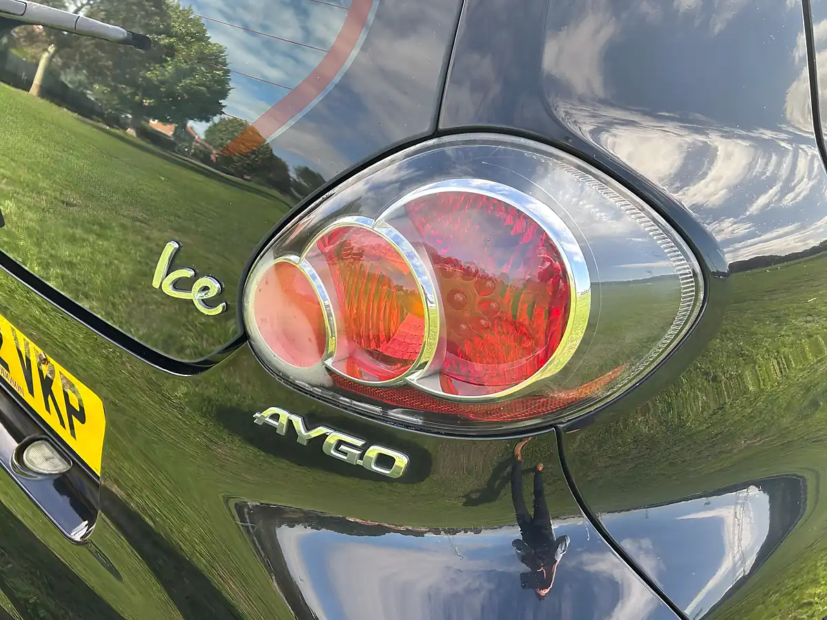 Used 2012 Toyota Aygo Ice Black - Interior and Exterior details 13