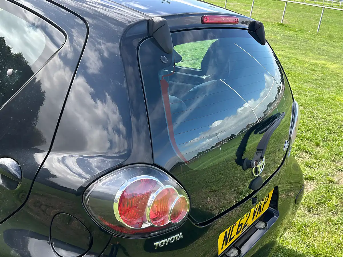 Used 2012 Toyota Aygo Ice Black - Interior and Exterior details 14