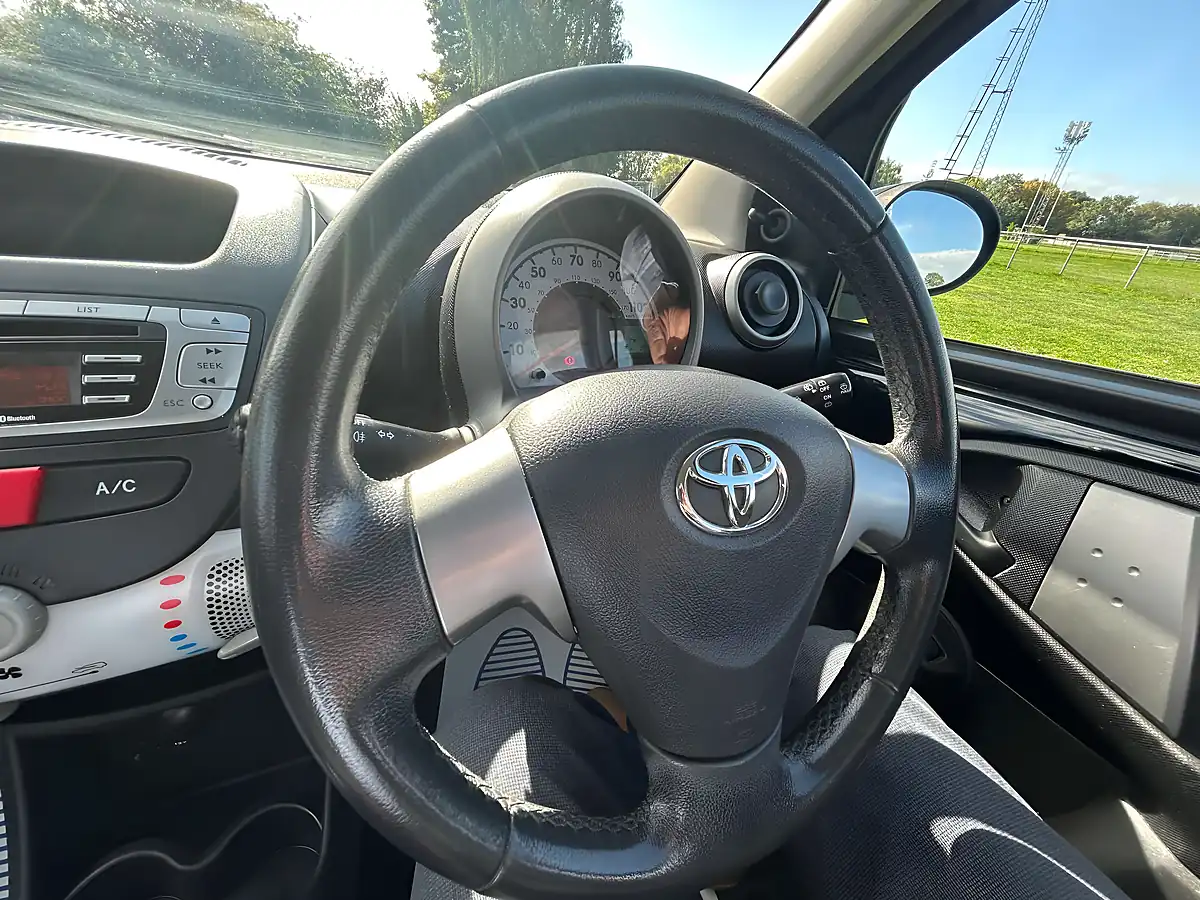 Used 2012 Toyota Aygo Ice Black - Interior and Exterior details 15