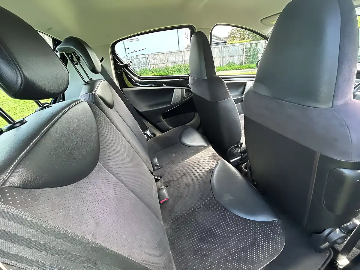 Used 2012 Toyota Aygo Ice Black - Interior and Exterior details 18