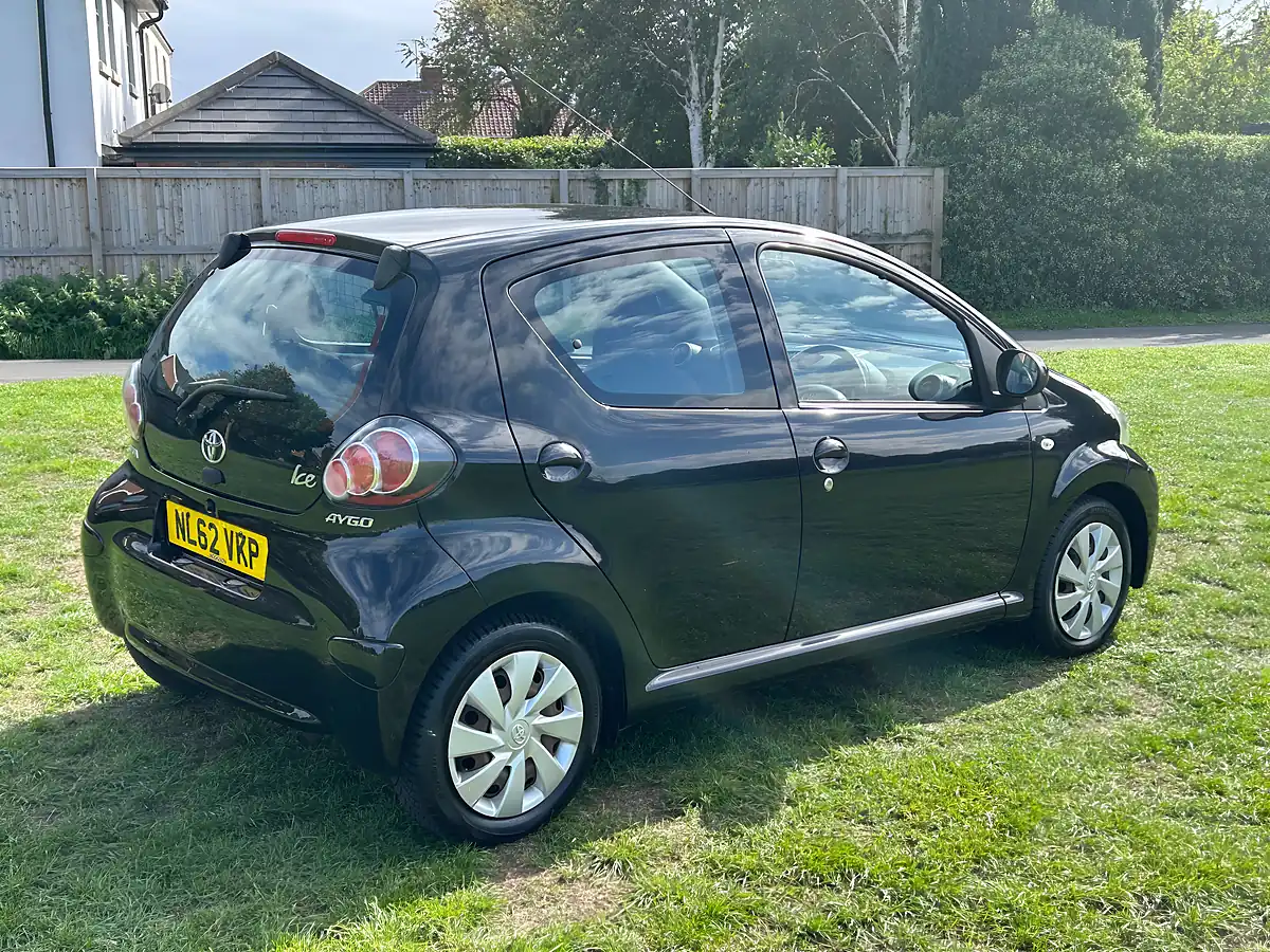 Used 2012 Toyota Aygo Ice Black - Interior and Exterior details 5