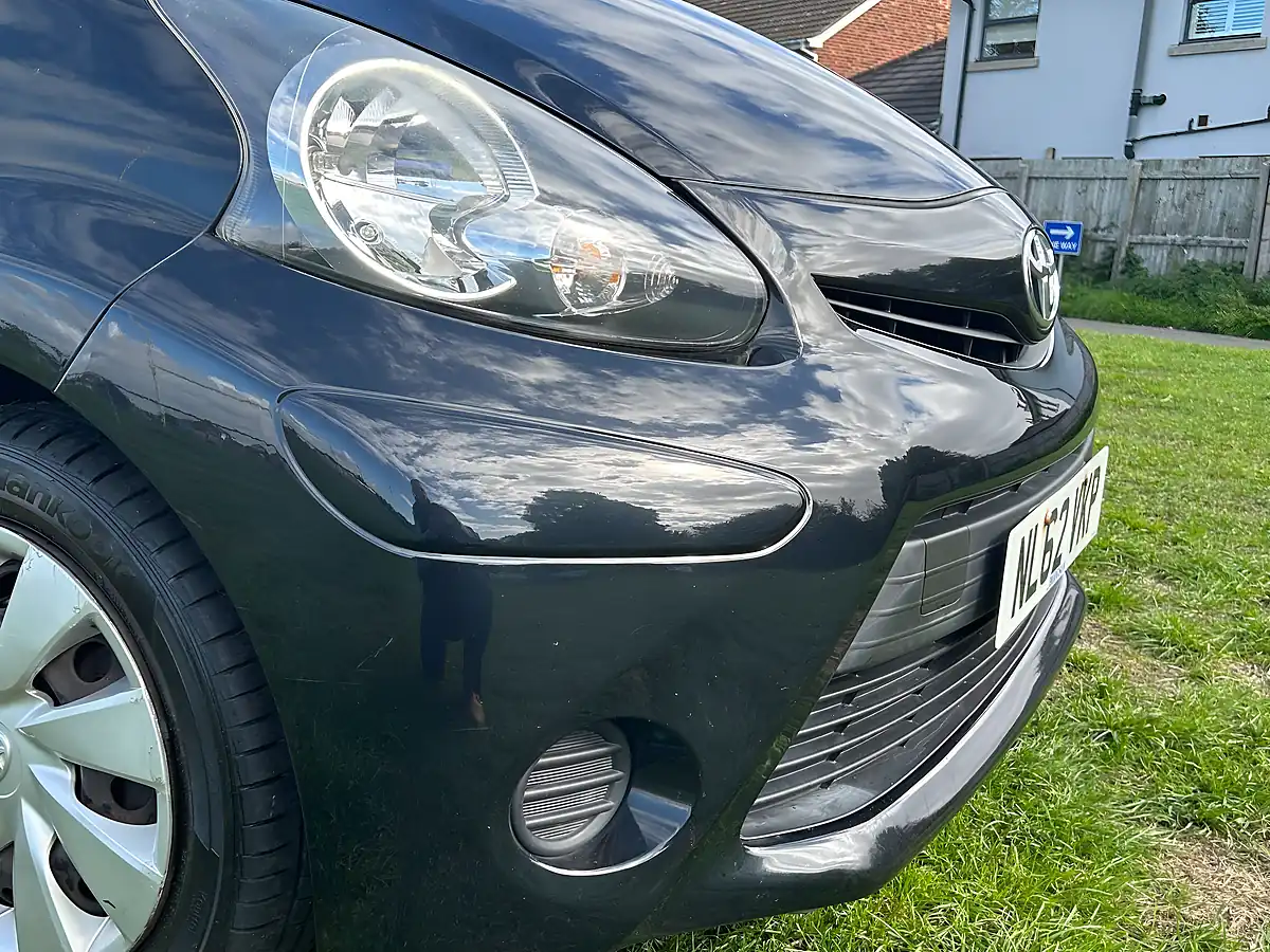 Used 2012 Toyota Aygo Ice Black - Interior and Exterior details 9