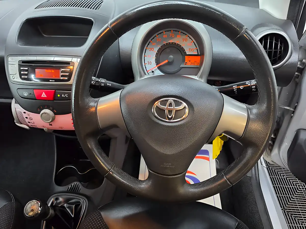 Used 2012 Toyota Aygo Ice Silver - Interior and Exterior details 10