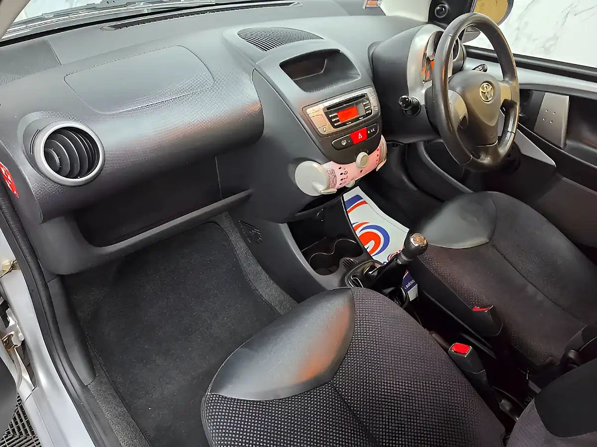 Used 2012 Toyota Aygo Ice Silver - Interior and Exterior details 12