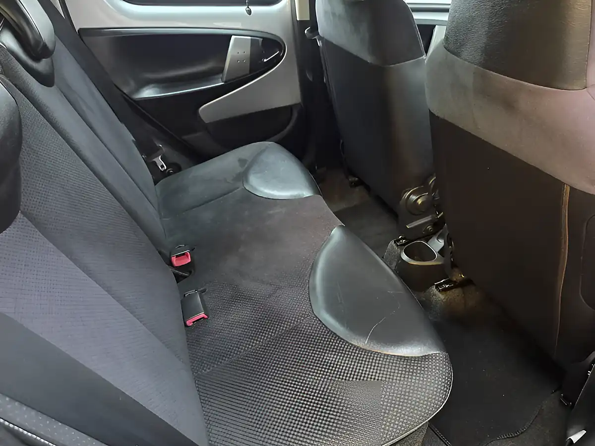 Used 2012 Toyota Aygo Ice Silver - Interior and Exterior details 16