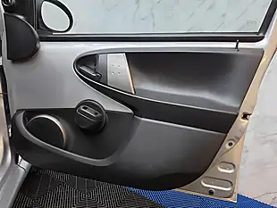Used 2012 Toyota Aygo Ice Silver - Interior and Exterior details 17