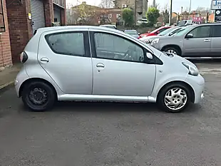 Used 2012 Toyota Aygo Ice Silver - Interior and Exterior details 7