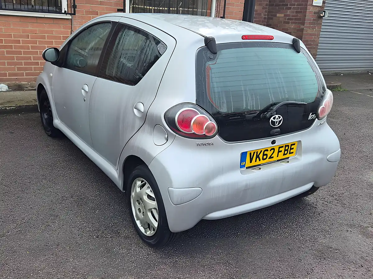 Used 2012 Toyota Aygo Ice Silver - Interior and Exterior details 8