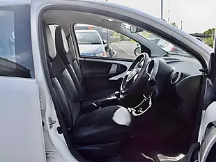 Used 2012 Toyota Aygo Ice White - Interior and Exterior details 10