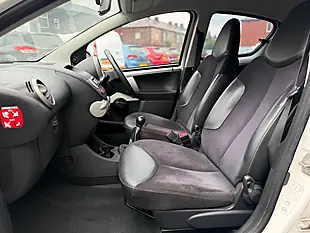 Used 2012 Toyota Aygo Ice White - Interior and Exterior details 19