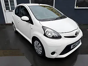 Used 2012 Toyota Aygo Ice White - Interior and Exterior details 6