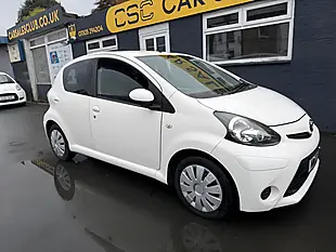 Used 2012 Toyota Aygo Ice White - Interior and Exterior details 9
