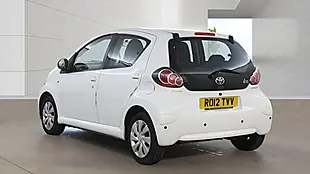 Used 2012 Toyota Aygo Ice White - Interior and Exterior details 2