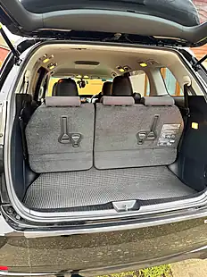 Used 2012 Toyota Estima Aeras Black - Interior and Exterior details 11