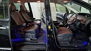 Used 2012 Toyota Estima Aeras Black - Interior and Exterior details 12