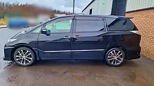 Used 2012 Toyota Estima Aeras Black - Interior and Exterior details 5