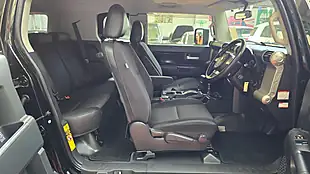 Used 2012 Toyota Fj Cruiser Black Colour Pkg 4WD a-Track Black - Interior and Exterior details 10