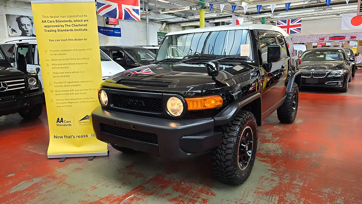 Used 2012 Toyota Fj Cruiser Black Colour Pkg 4WD a-Track Black - Interior and Exterior details 13