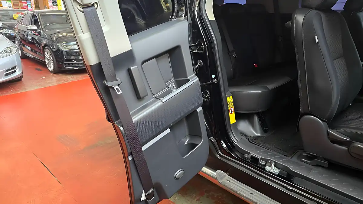 Used 2012 Toyota Fj Cruiser Colour Collection Black - Interior and Exterior details 11