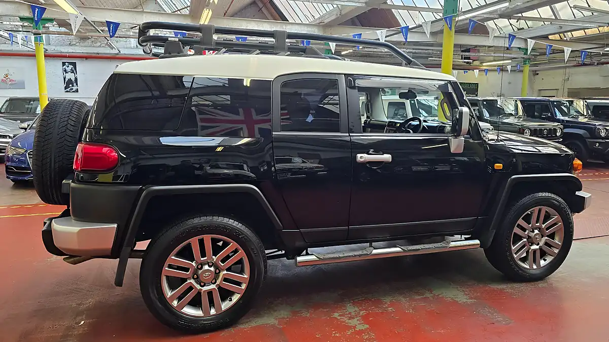 Used 2012 Toyota Fj Cruiser Colour Collection Black - Interior and Exterior details 18