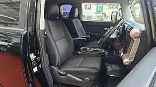 Used 2012 Toyota Fj Cruiser Colour Collection Black - Interior and Exterior details 5