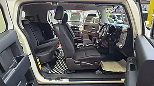 Used 2012 Toyota Fj Cruiser Factory Off Road Pack Trd Alloys White - Interior and Exterior details 7