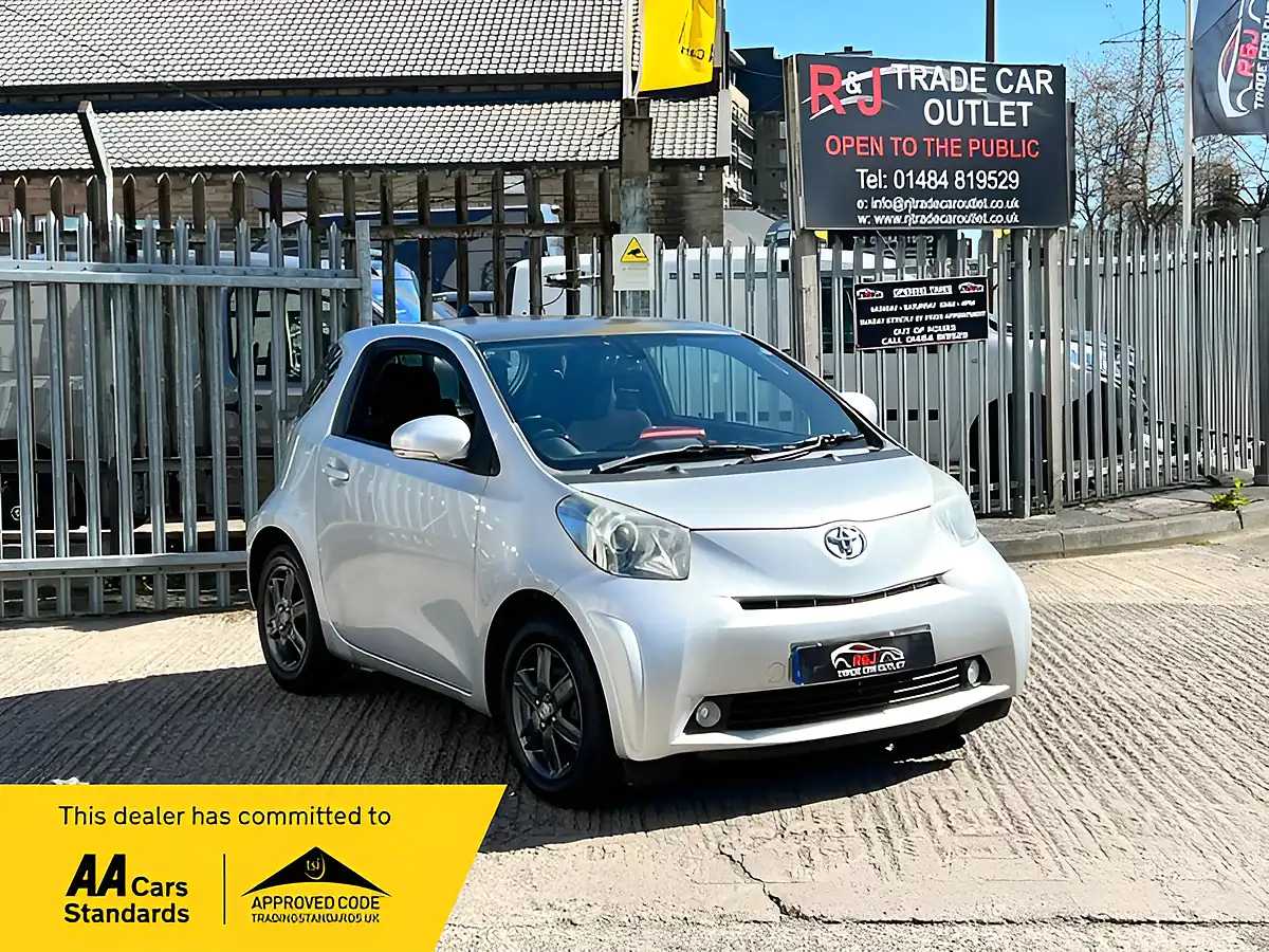 Used 2012 Toyota Iq IQ2 Silver - Front View