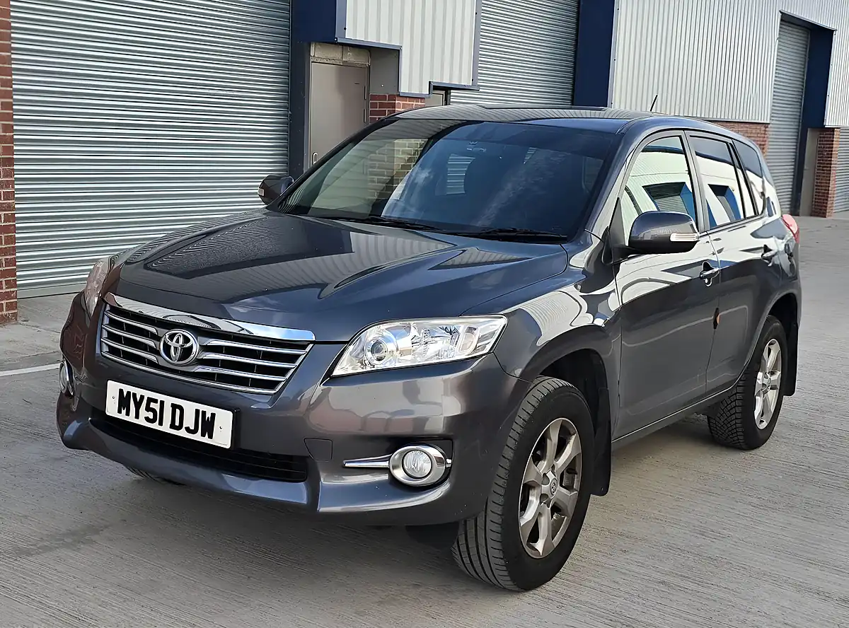 Used 2012 Toyota RAV4 Xt-R 4WD Grey - Interior and Exterior details 4