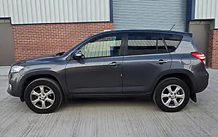 Used 2012 Toyota RAV4 Xt-R 4WD Grey - Interior and Exterior details 6