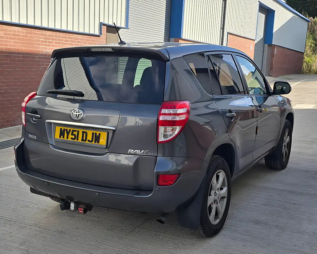 Used 2012 Toyota RAV4 Xt-R 4WD Grey - Interior and Exterior details 9