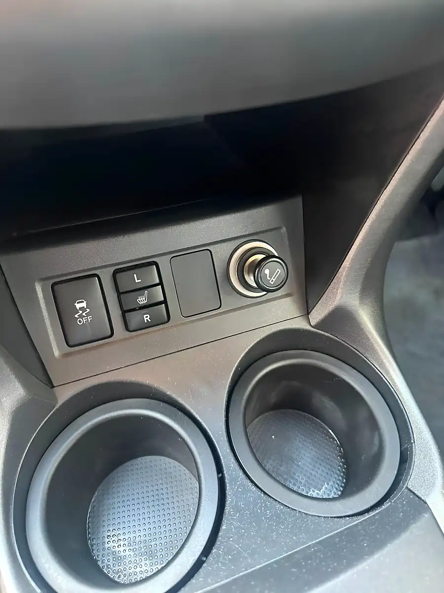 Used 2012 Toyota RAV4 Xt-R Beige - Interior and Exterior details 16