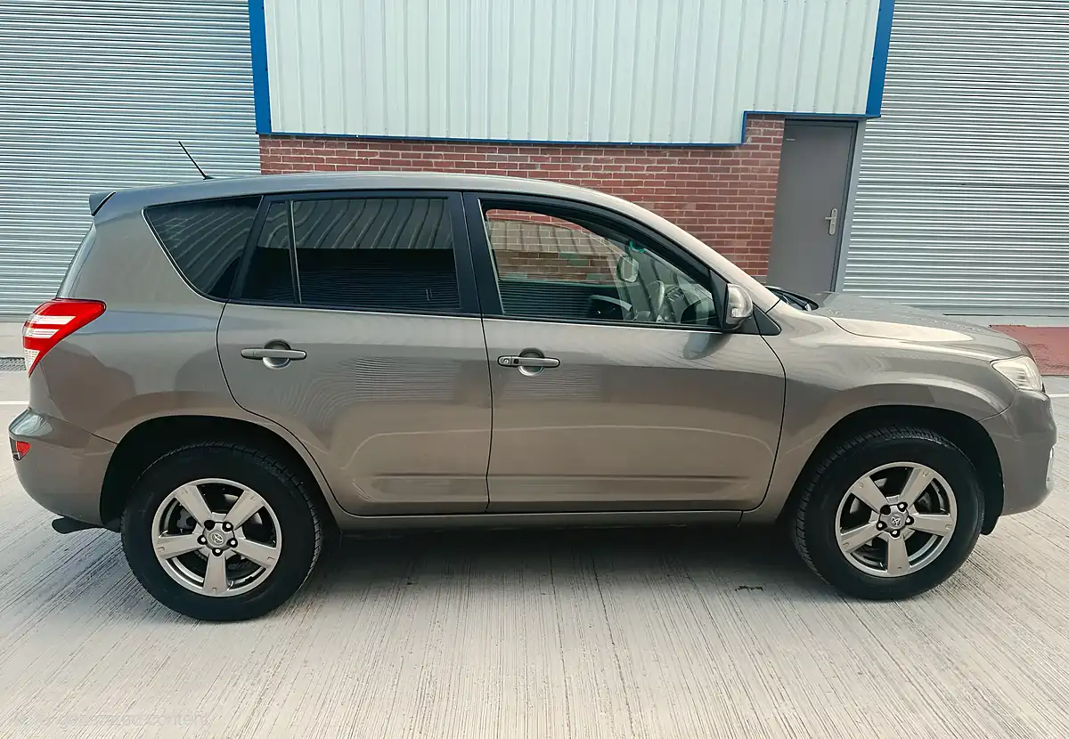 Used 2012 Toyota RAV4 Xt-R Beige - Interior and Exterior details 6