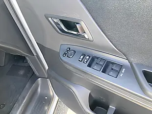 Used 2012 Toyota Vellfire Z (7 Seater) White Pearl Mica Metallic - Interior and Exterior details 13