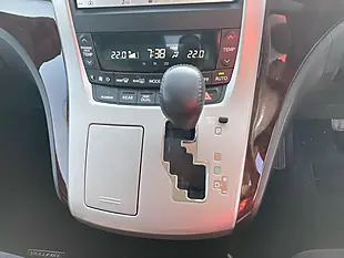 Used 2012 Toyota Vellfire Z (7 Seater) White Pearl Mica Metallic - Interior and Exterior details 14