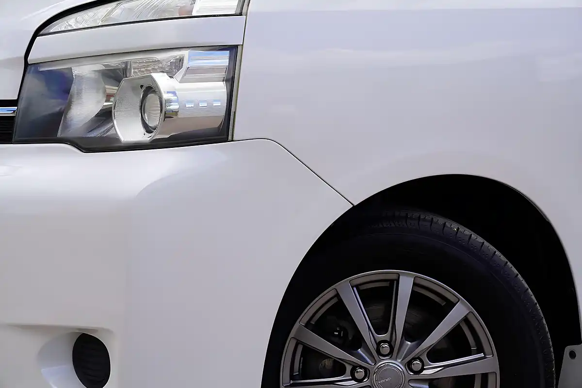 Used 2012 Toyota Voxy X L Edition White - Interior and Exterior details 10