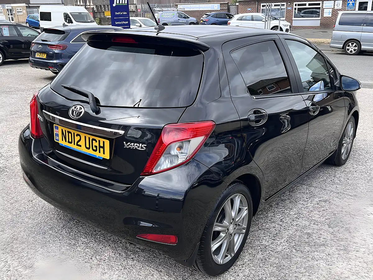 Used 2012 Toyota Yaris Sr Eclipse Black Met - Interior and Exterior details 6