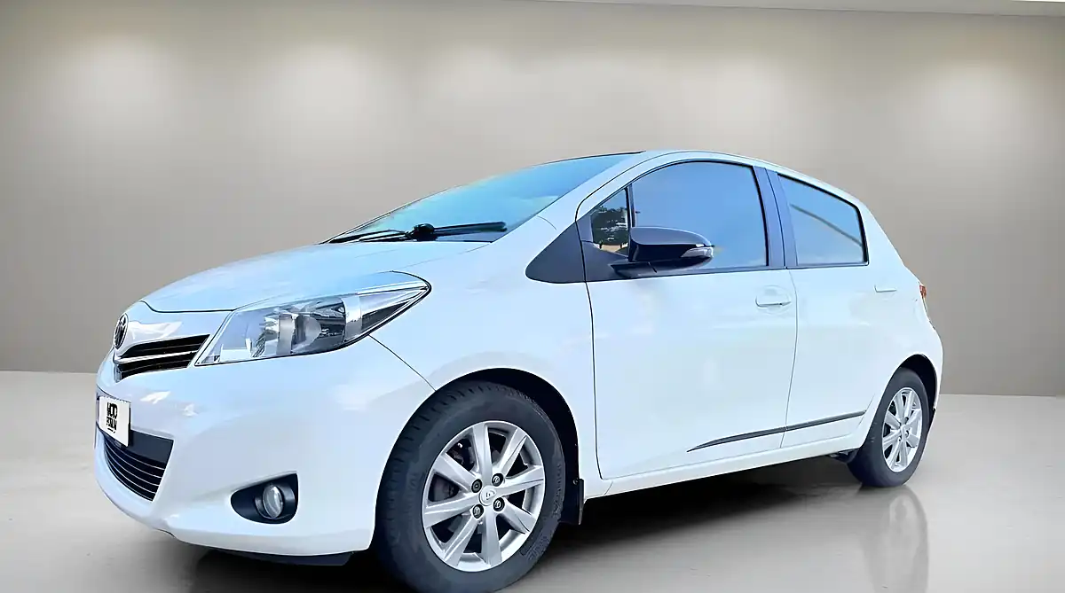 Used 2012 Toyota Yaris T Spirit Multidrive S White - Interior and Exterior details 2