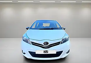 Used 2012 Toyota Yaris T Spirit Multidrive S White - Interior and Exterior details 7