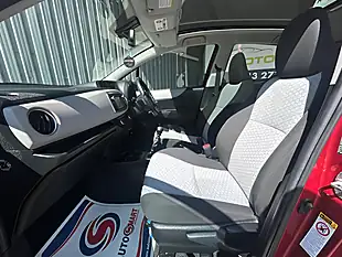 Used 2012 Toyota Yaris T Spirit Red - Interior and Exterior details 19