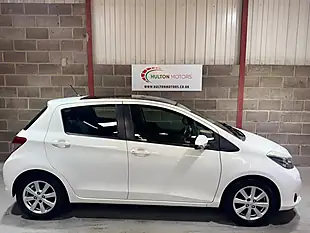 Used 2012 Toyota Yaris T Spirit White - Interior and Exterior details 5