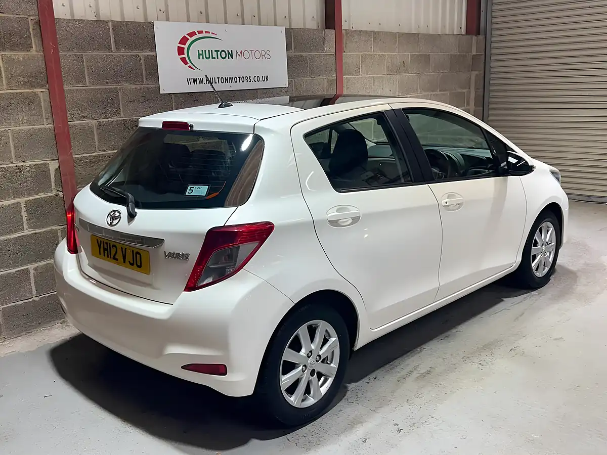 Used 2012 Toyota Yaris T Spirit White - Interior and Exterior details 7