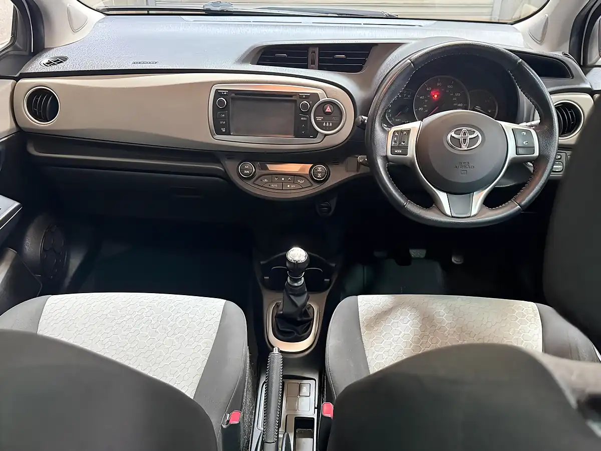 Used 2012 Toyota Yaris T Spirit White - Interior and Exterior details 9