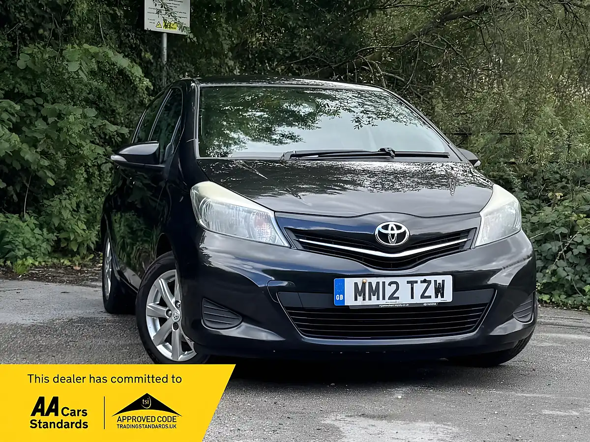 Used 2012 Toyota Yaris Tr Black - Front View