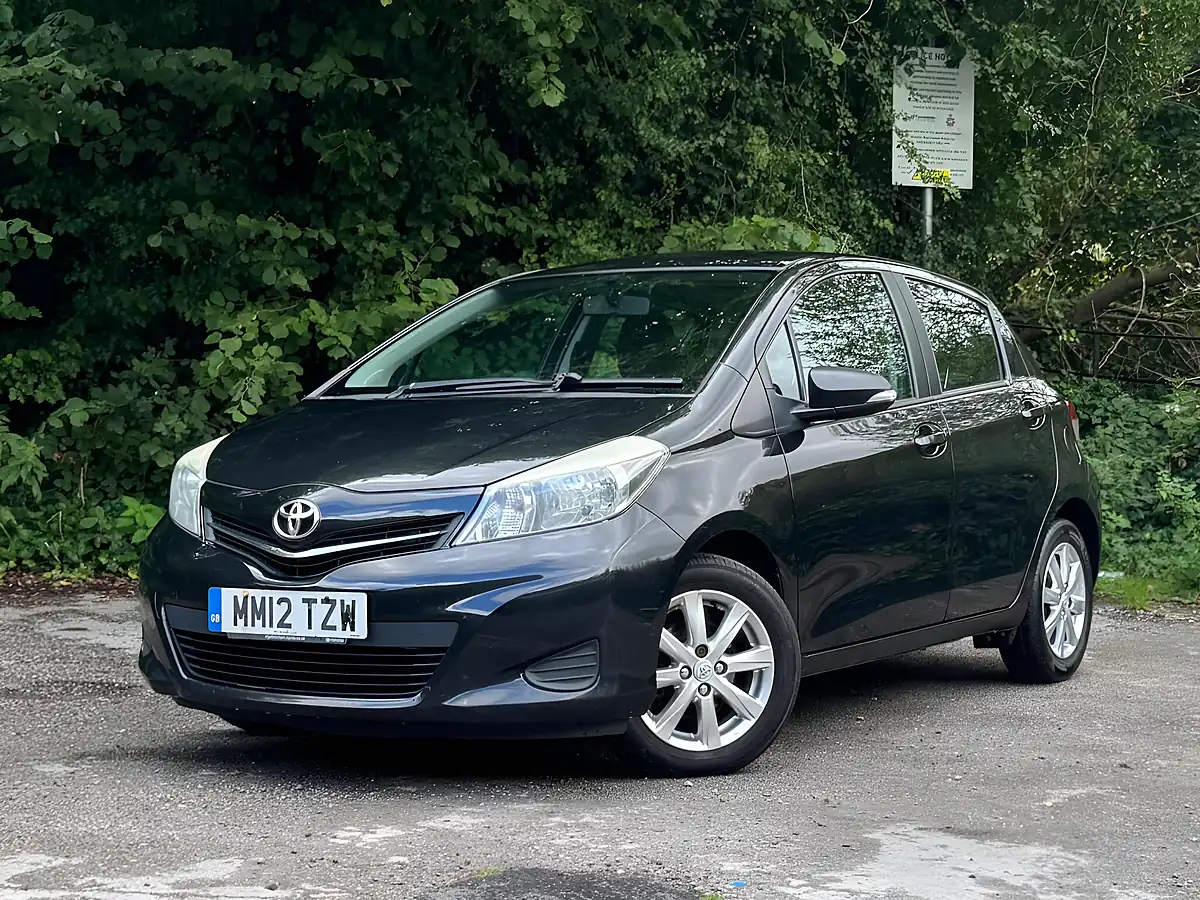 Used 2012 Toyota Yaris Tr Black - Interior and Exterior details 12