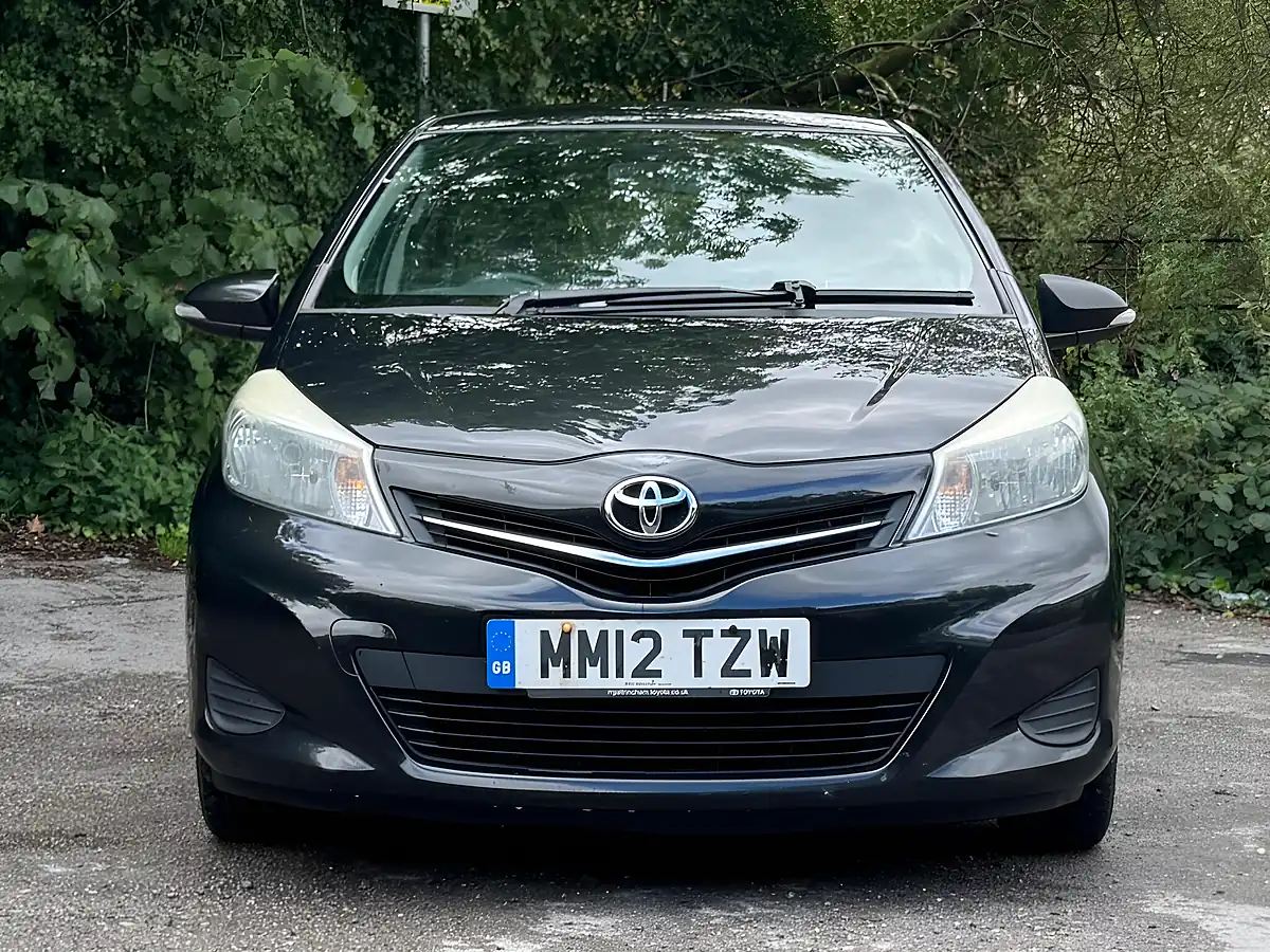 Used 2012 Toyota Yaris Tr Black - Interior and Exterior details 4