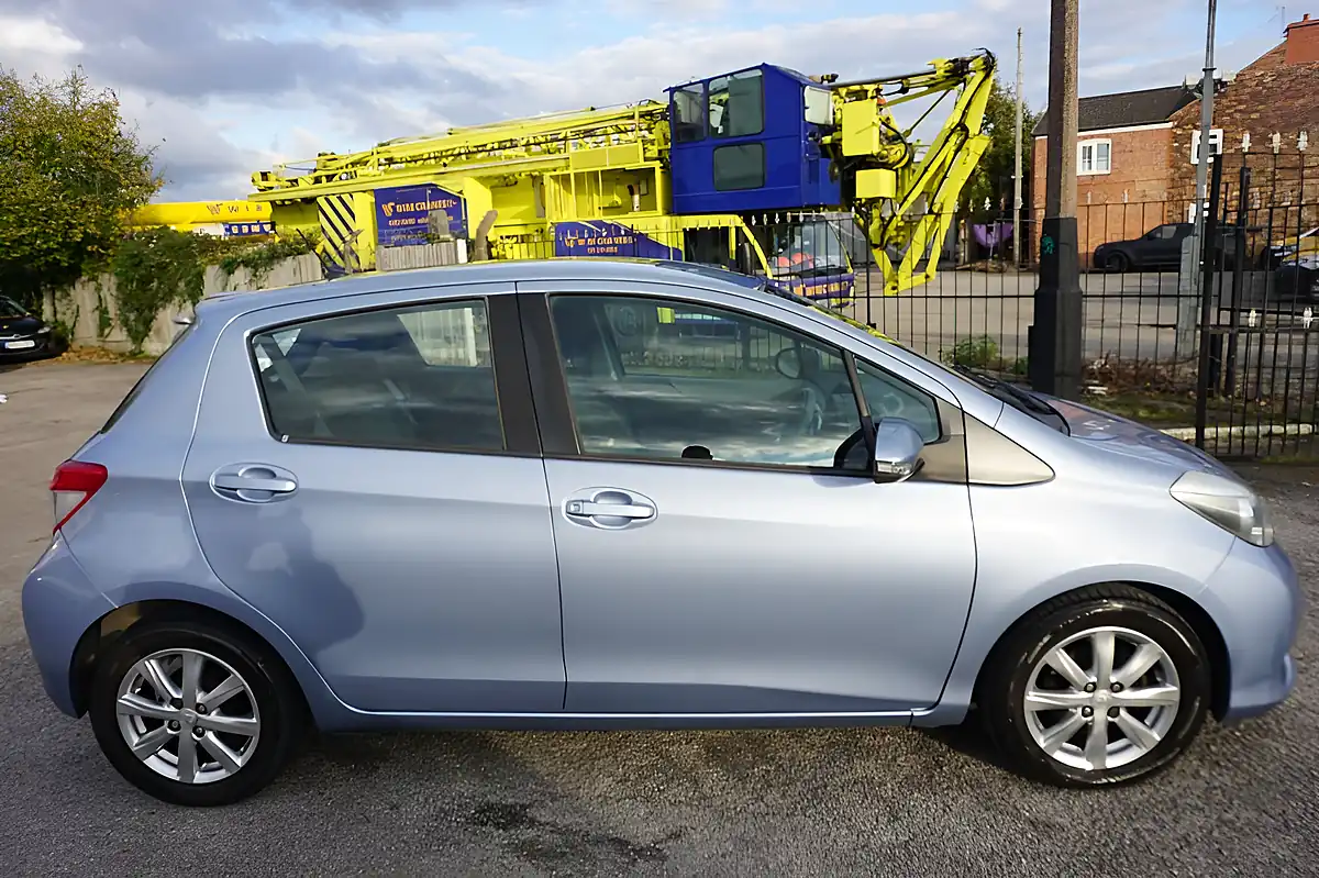 Used 2012 Toyota Yaris Tr Blue - Interior and Exterior details 7