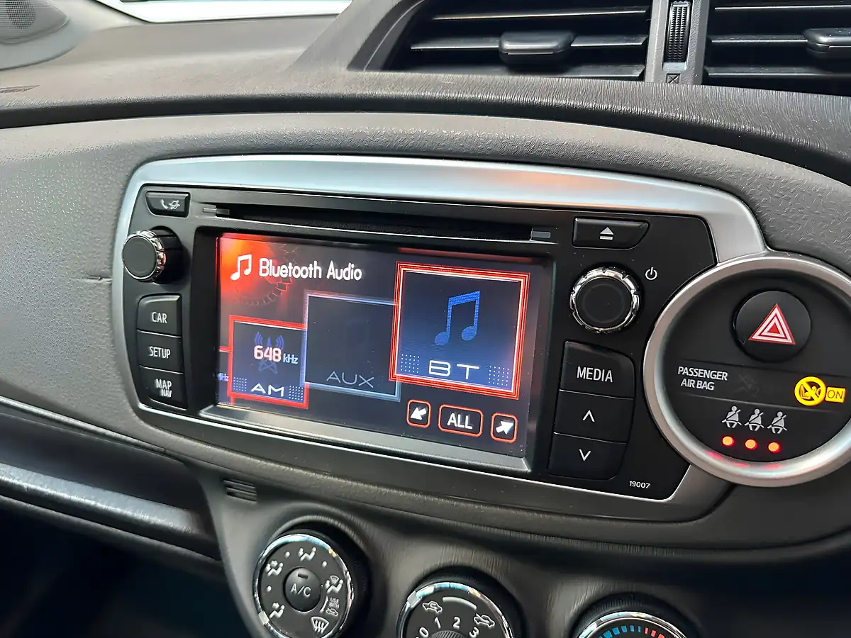Used 2012 Toyota Yaris Tr Decuma Grey - Interior and Exterior details 11